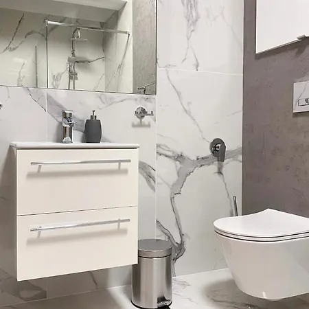 Cool'S Apartment דירה
